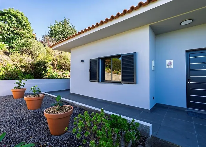 Passaras - Countryside Retreat In West Of Island Vakantiehuis